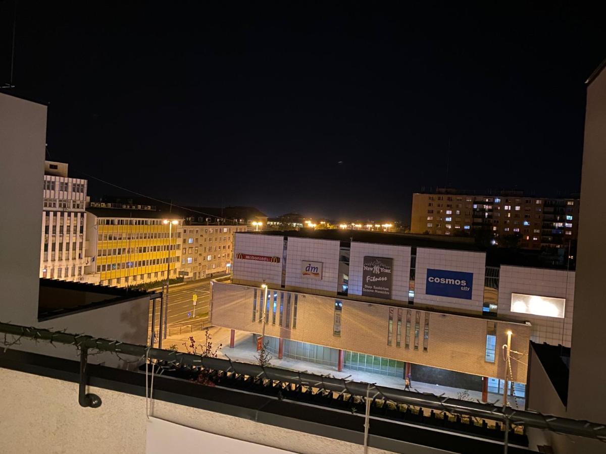 Parizsi Udvar I. Apartment Debrecen Exterior photo